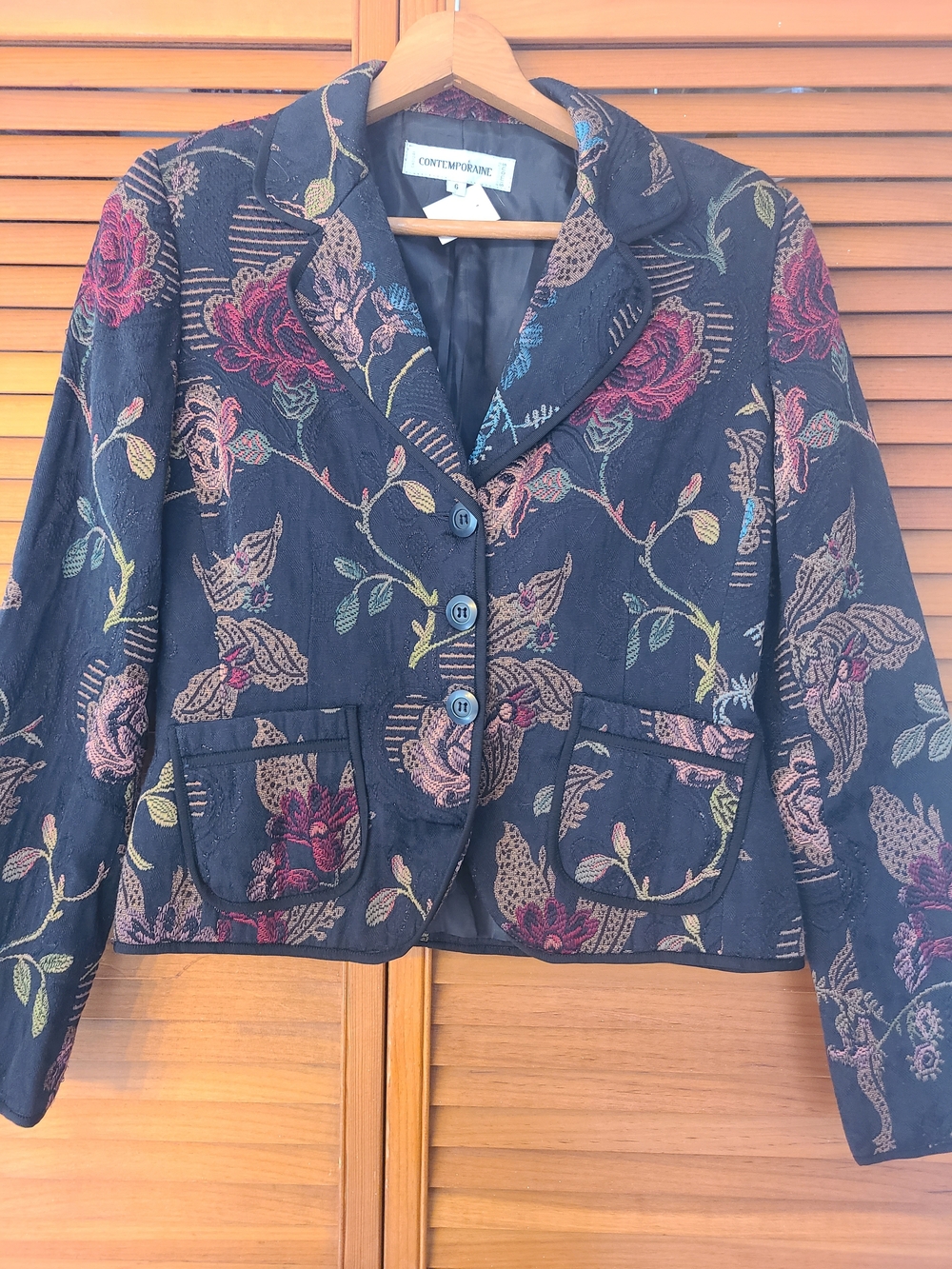 Vintage Contemporaine By Simons Black Floral Cropped Blazer Jacket